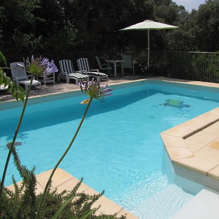 Domaine Du Bois Gite Bleuette Galargues Exterior foto